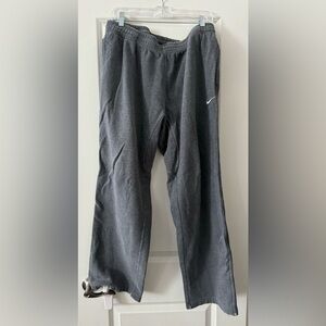 Nike men’s gray sweatpants. Size XL. Slight wear around the waistband.